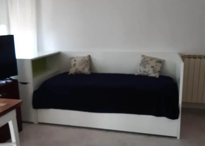 House 1 Bedroom Lejlighed *